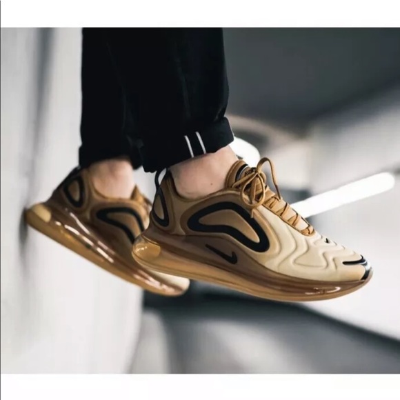 air max 720 gold